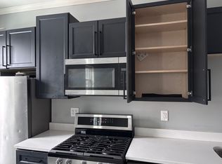 630 E 9th Ave Floor 2, Homestead, PA 15120