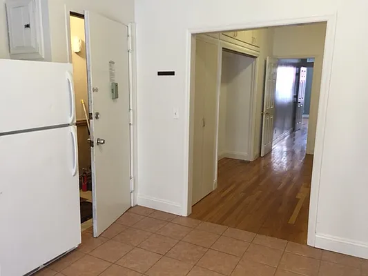 Rented by Capri Jet Realty Corp | media 11