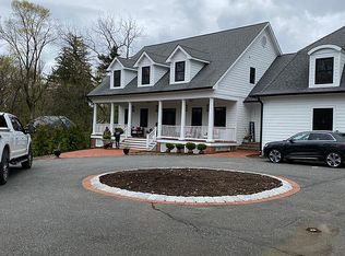 322 Runnymede Rd, Essex Fells, NJ 07021