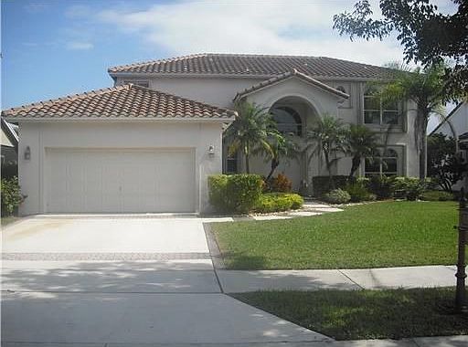 1st image of 482 Stonemont Dr