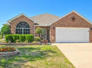 86 Bridgewood Dr, Mansfield, TX 76063