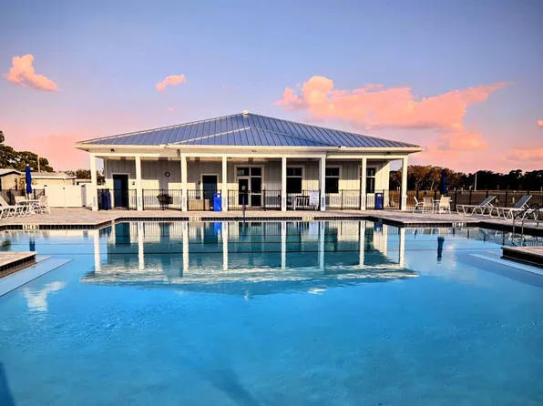 272 Blue Beard Dr, North Fort Myers, FL 33917