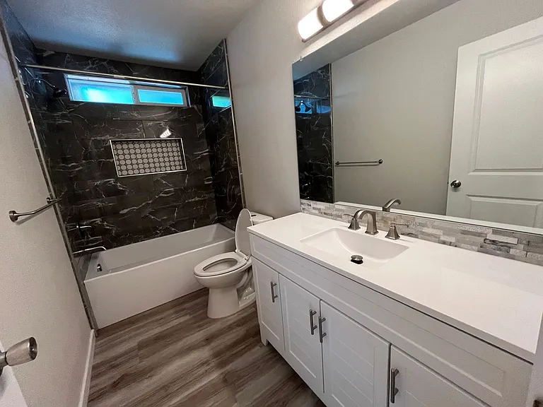 4288 Bradley Dr — Photo 12