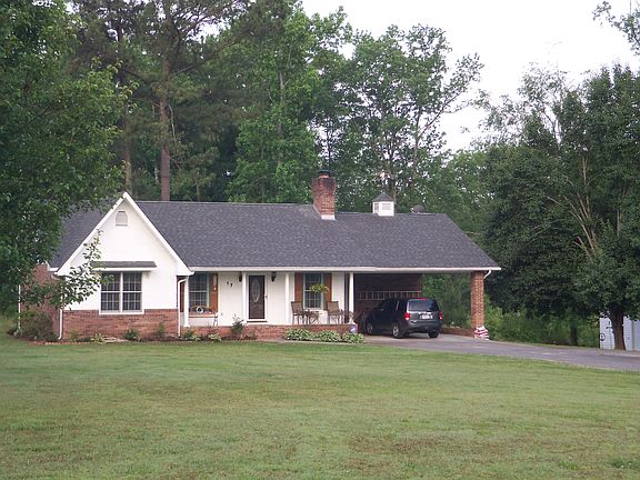 2nd image of 17 Parker Ln