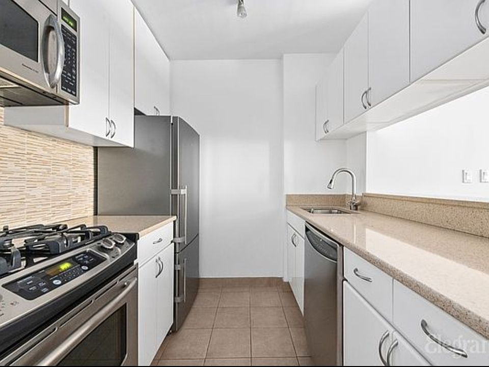1st image of 280 Park Ave S APT 3E