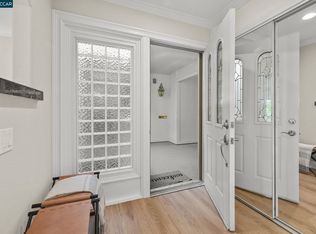 2525 Golden Rain Rd APT 1, Walnut Creek, CA 94595