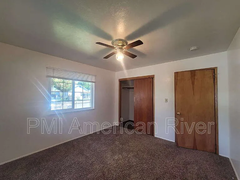 625 Elizabeth St — Photo 9