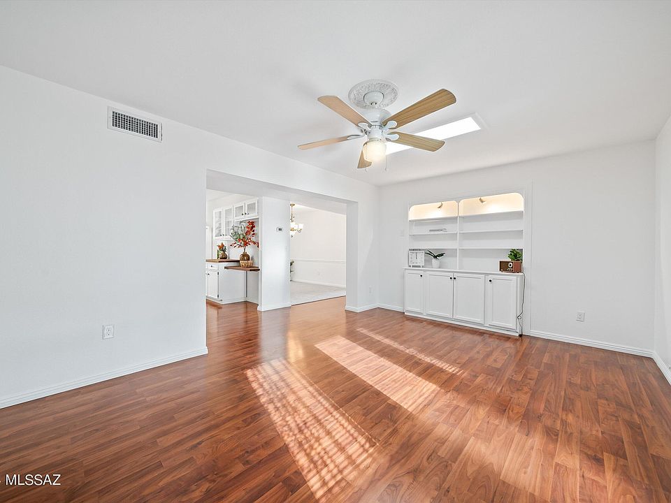 1st image of 980 N Caribe Ave