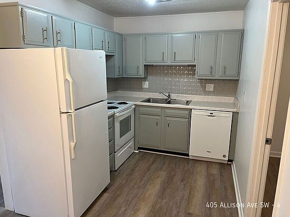 3rd image of 405 Allison Ave SW #4