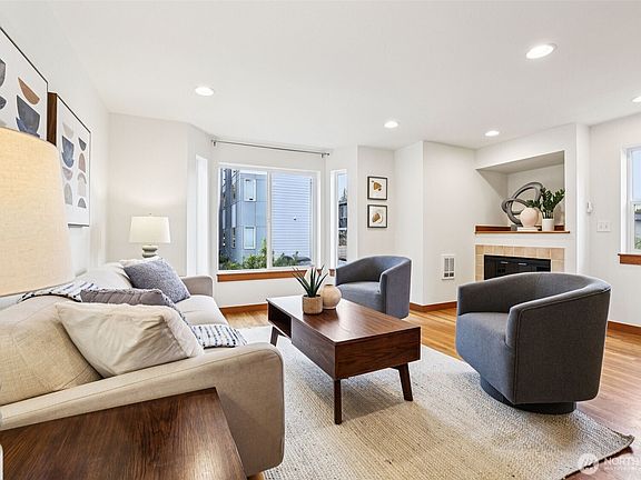 4th image of 9523 Ashworth Avenue N #C