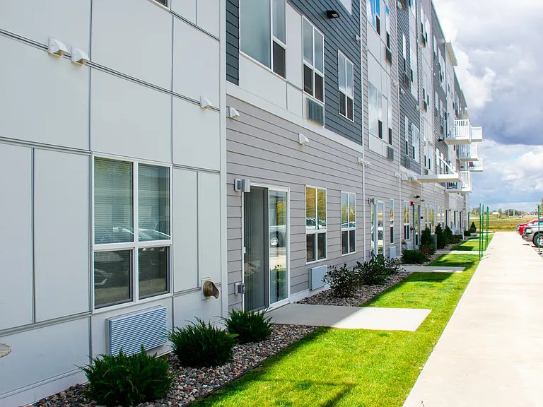 Flats on 21 — Photo 25