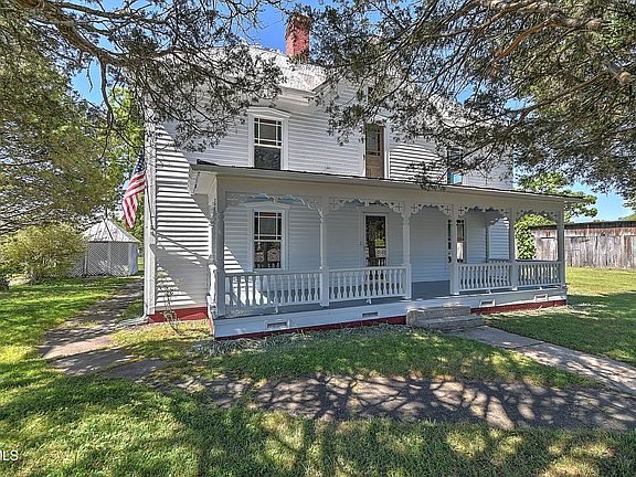 2nd image of 35 Sipes Ln