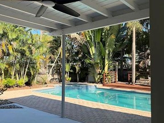 5th image of 1811 N 40th Ave #0
