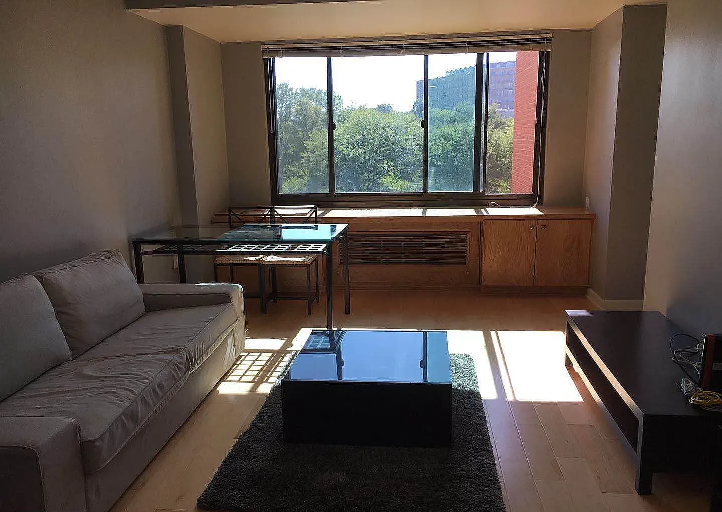 1 bed, 572 sqft, $2,000 — Photo 1