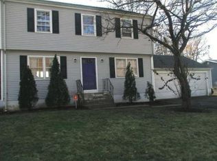 59 Heppenstall Dr, Bridgeport, CT 06604