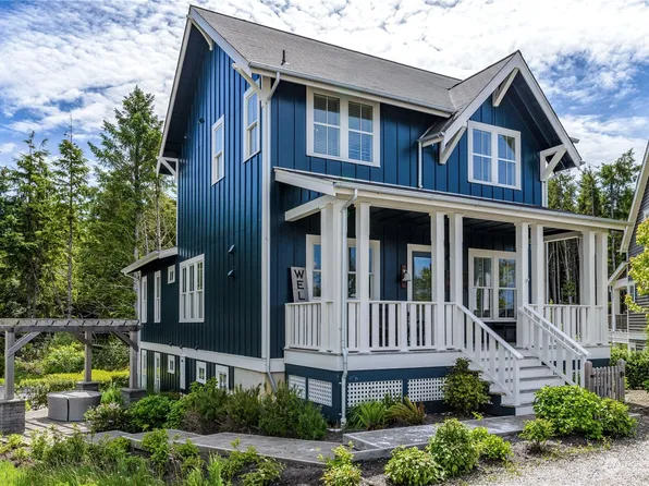 76 Horseshoe Lane, Pacific Beach, WA 98571