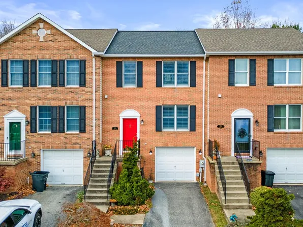 1226 Fairway Dr, Westminster, MD 21158