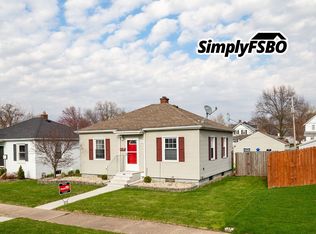 440 45th St, Moline, IL 61265