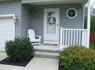 4633 Corduroy Rd, Mentor, OH 44060