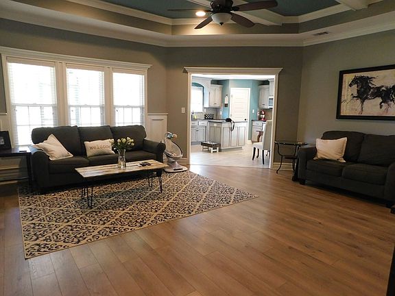 3rd image of 110 Nicole Britt Dr