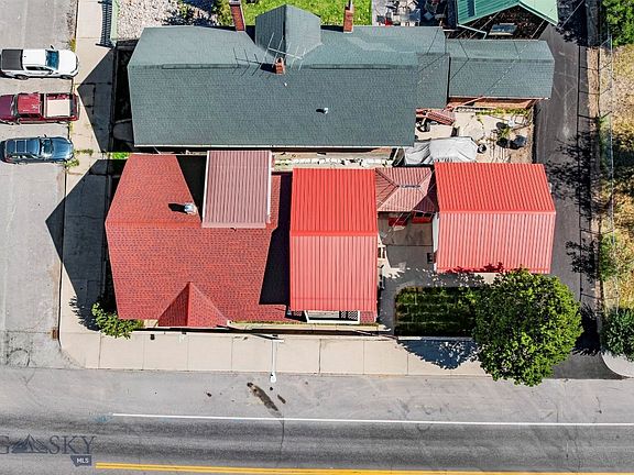 4th image of 526 S Washington St