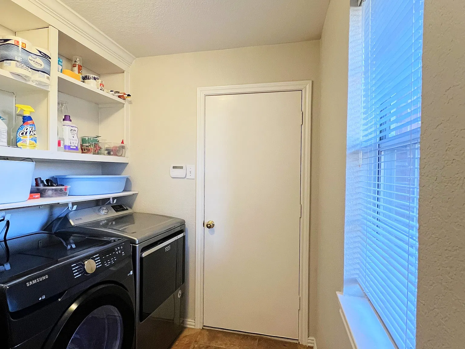 4 bed, 2354 sqft, $2,800 — Photo 3