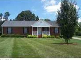 198 Silkwind Ct, Clemmons, NC 27012