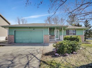 4910 N 17th St, Lincoln, NE 68521
