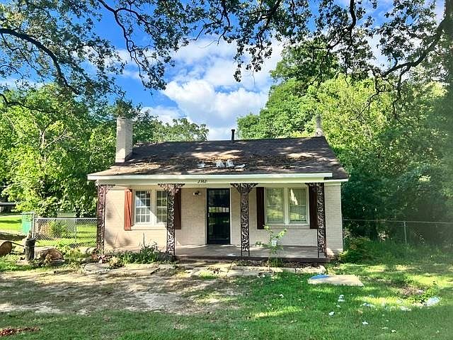 1st image of 2382 Vanderbilt Rd