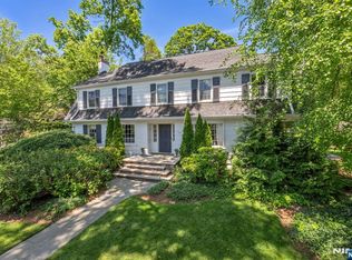151 Valley View Ave, Ridgewood, NJ 07450