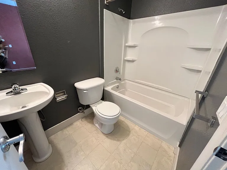 1556 Brunswig Ln — Photo 11