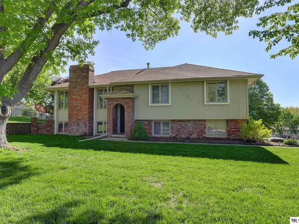 6721 S 129th St, Omaha, NE 68137