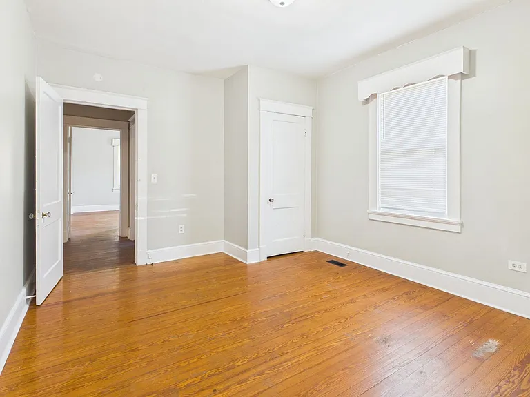 512 Maple St — Photo 13