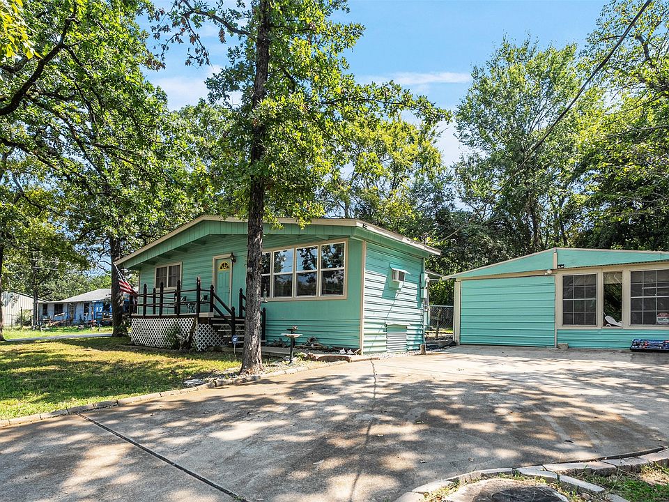 1st image of 306 Dyer Cir