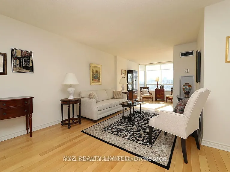 1101 Steeles Ave W #1110 — Photo 4
