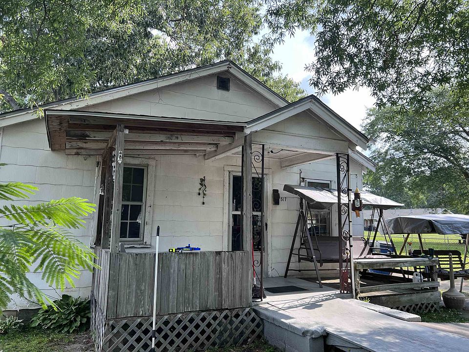 1st image of 517 Mill St