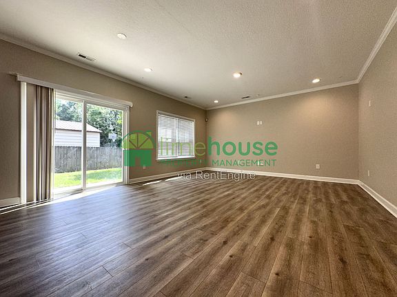 3rd image of 2101 Ball St