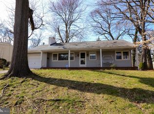 12 Glen Stewart Dr, Ewing, NJ 08618