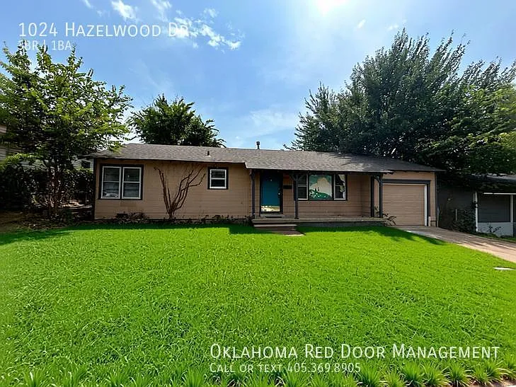 1024 Hazelwood Dr