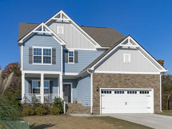104 Virginia Creek Dr, Holly Springs, NC 27540