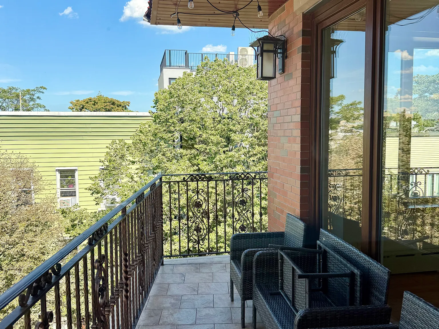165 Nassau Avenue — Photo 2