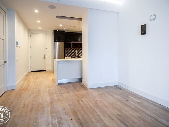 3rd image of 41-21 28th St #H3