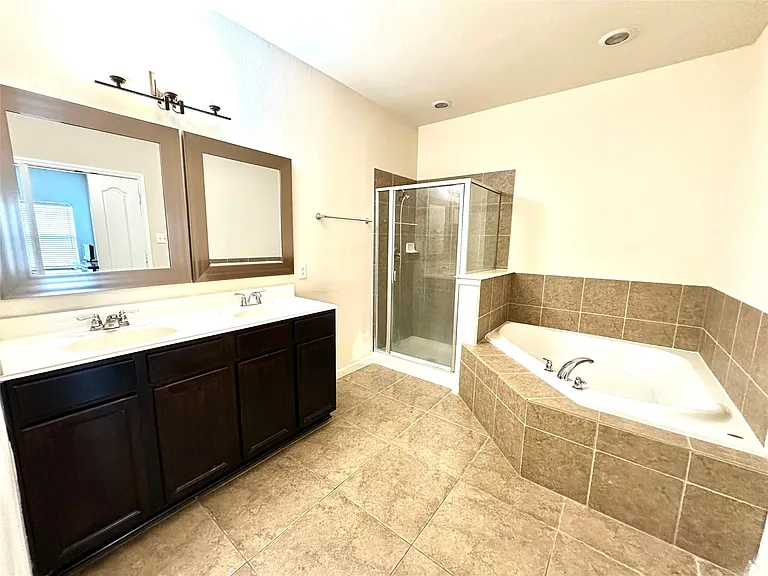 24219 Cornell Park Ln — Photo 20