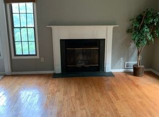 17 Burlington Ct #1, Hamburg, NJ 07419