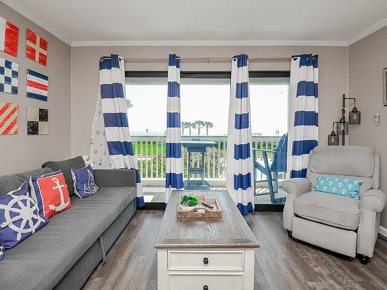 6102 Seawall Blvd #102B — Photo 1