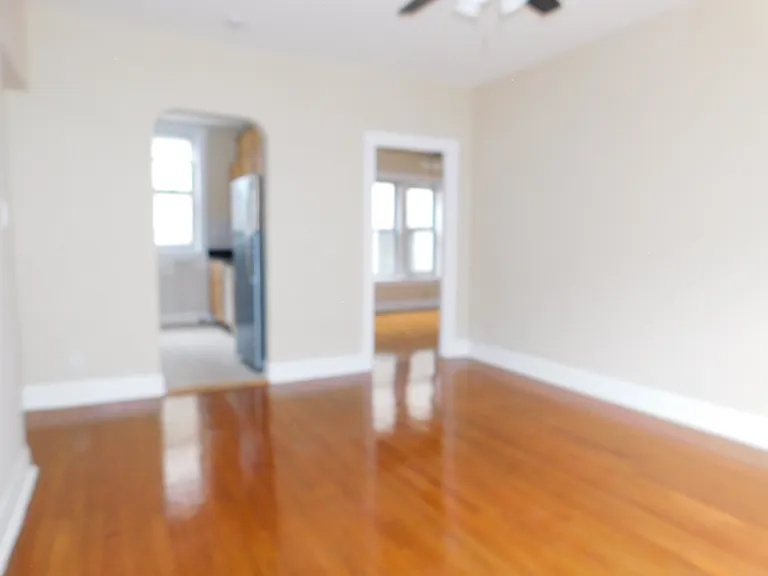 1112 W Columbia Ave #25 — Photo 2