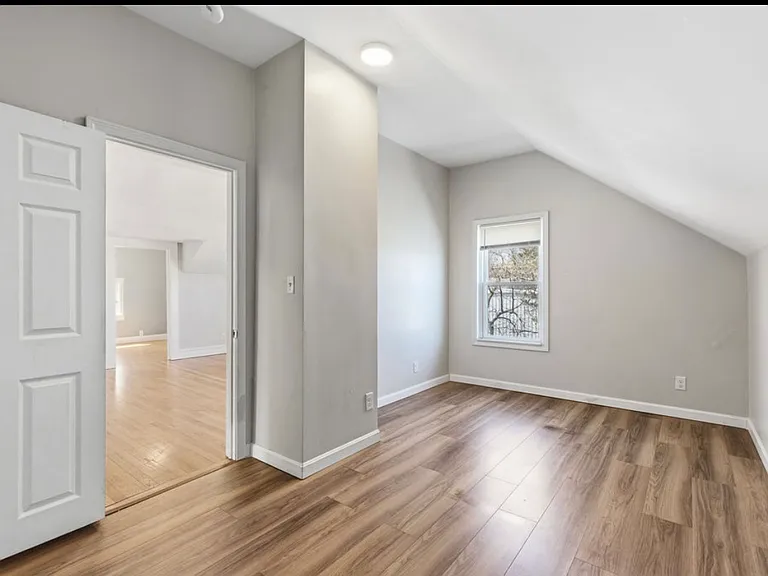 1690 N Main St #3 — Photo 7
