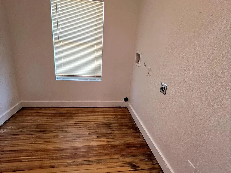 5107 Columbia Ave #C — Photo 5