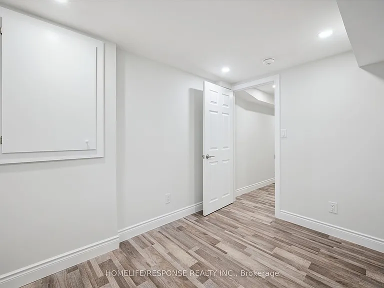 118 Selkirk Dr #BASEMENT — Photo 11