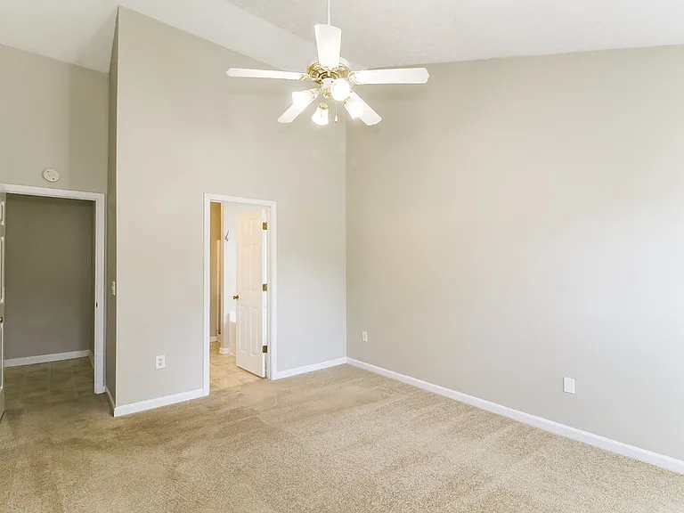 180 Lake Cove Approach — Photo 11
